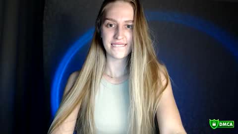 Femke online show from November 2025 08:30:01 PM