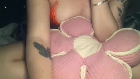 Snapshot of femmefatalebabe chatting on October 2025 05:41:02 AM     online show from October 2025 05:41:02 AM