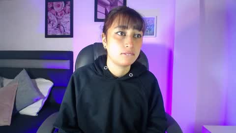 Snapshot of fenixx_19 chatting on April 2026 11:22:02 AM Fenix online show from April 2026 11:22:02 AM