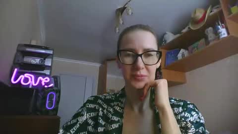 feraliss online show from February 2026 09:58:02 AM