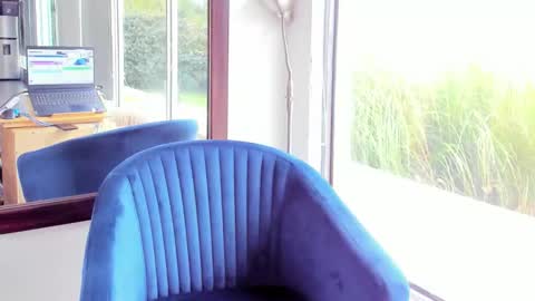 fergiecienta online show from October 2025 11:58:02 AM