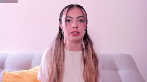 Snapshot of fernanda_aaa chatting on May 2026 02:44:01 PM fernanda online show from May 2026 02:44:01 PM