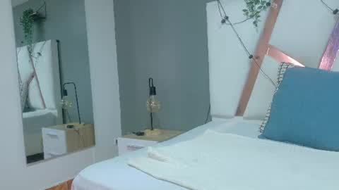 Snapshot of fernandabrown__ chatting on July 2026 12:01:02 PM FERNANDA BROWN online show from July 2026 12:01:02 PM