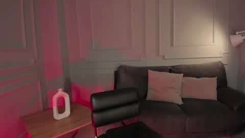 FER  online show from February 2025 06:47:02 PM