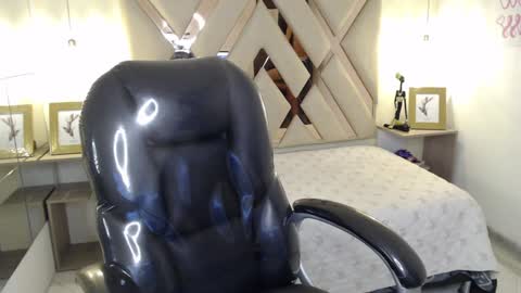 FER PHOENIX online show from December 2024 09:48:02 AM