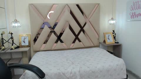 FER PHOENIX online show from February 2025 03:15:01 AM