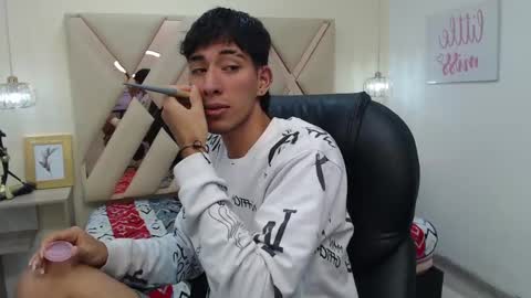 FER PHOENIX online show from March 2025 03:18:02 AM