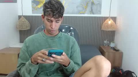 FER PHOENIX online show from February 2026 04:00:01 AM