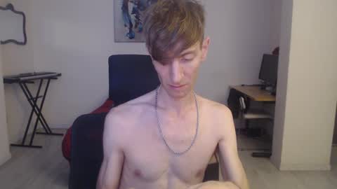 Snapshot of feuerfree chatting on February 2025 05:45:02 AM FeuerHeat online show from February 2025 05:45:02 AM