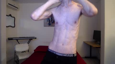 Snapshot of feuerfree chatting on March 2025 05:33:02 AM FeuerHeat online show from March 2025 05:33:02 AM