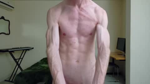 Snapshot of feuerfree chatting on September 2025 04:18:01 PM FeuerHeat online show from September 2025 04:18:01 PM