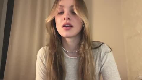 Lisa online show from February 2025 12:57:02 PM