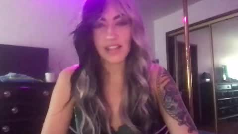 fgsammie online show from November 2025 10:52:01 PM