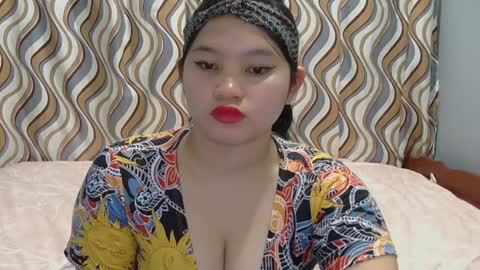 fhwilloughbyxx online show from April 2026 01:41:01 PM