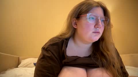 Sophie online show from December 2024 03:33:02 PM