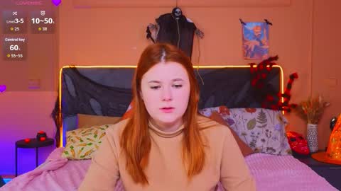 Snapshot of fiery_foxy chatting on October 2025 04:20:01 AM Mabel online show from October 2025 04:20:01 AM