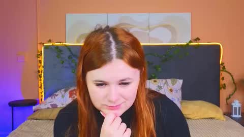 Snapshot of fiery_foxy chatting on November 2025 04:12:02 AM Mabel online show from November 2025 04:12:02 AM