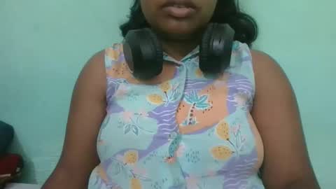 fifaalydia online show from October 2025 07:13:02 PM