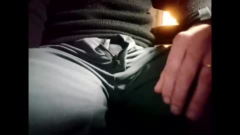 fifi010203 online show from November 2025 05:43:01 AM