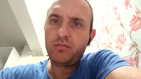 Nick online show from October 2025 05:03:02 AM