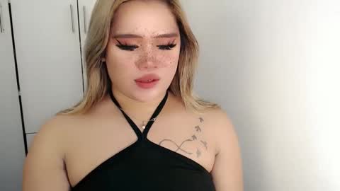 Snapshot of filipina_slutty69xxx chatting on October 2025 01:27:02 AM  Angela  DONT FORGET TO FOLLOW AND GIVE ME APPRECIATION online show from October 2025 01:27:02 AM