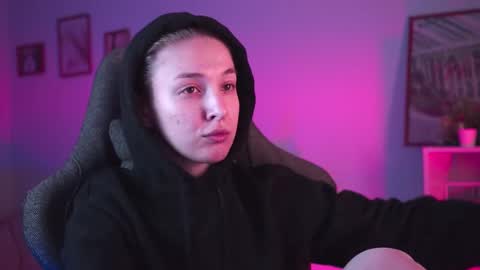 cap and Lana  online show from February 2025 08:06:02 AM