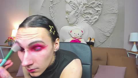 Honey Ill be waiting for you Tue Wed Thu Fri Sat Sun 10am-5pm online show from January 2025 10:06:02 AM