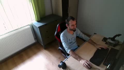 Jane and Findo online show from December 2024 10:32:01 AM