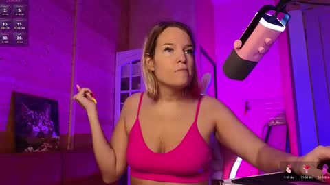 Lady online show from May 2026 06:09:01 PM