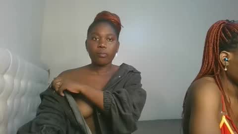 melanie online show from November 2025 01:08:01 AM