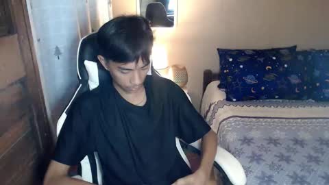 fineboii_rey18 online show from September 2025 06:46:01 AM