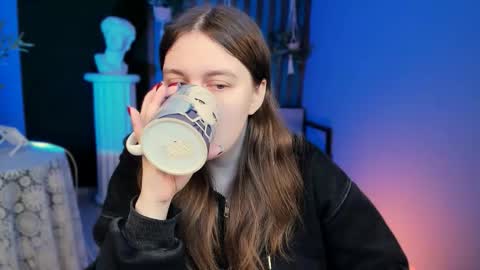 fiora online show from March 2026 05:33:01 AM