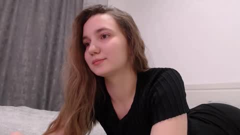 fireflies_fly_ online show from January 2026 06:32:02 PM