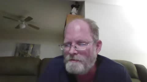 Snapshot of fishingaroundforanything chatting on January 2026 12:18:02 PM Hercomeonmyface online show from January 2026 12:18:02 PM