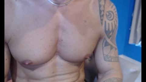 Snapshot of fitness1989 chatting on October 2025 07:30:01 AM fitness1989 online show from October 2025 07:30:01 AM