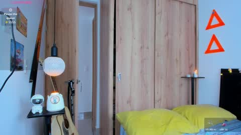 Elias Valencia online show from September 2025 01:00:02 PM