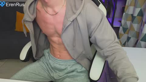 Snapshot of fixsicki chatting on December 2024 10:34:01 PM Eren.  online show from December 2024 10:34:01 PM