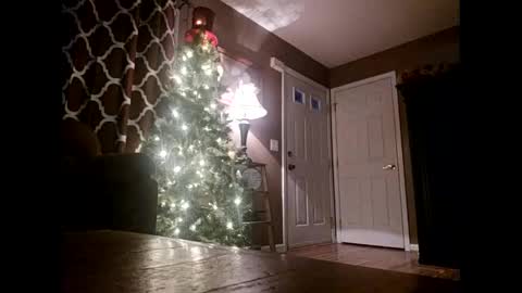 Snapshot of fkmylife6669 chatting on December 2025 04:17:01 AM Nate online show from December 2025 04:17:01 AM