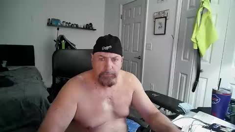 Snapshot of flaguy3233 chatting on February 2025 08:33:02 AM Florida guy online show from February 2025 08:33:02 AM