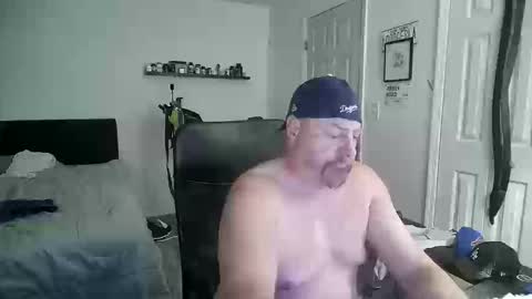Snapshot of flaguy3233 chatting on October 2025 09:15:01 PM Florida guy online show from October 2025 09:15:01 PM