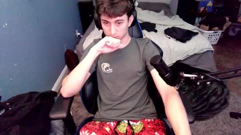 Snapshot of flakytuber chatting on October 2025 02:35:01 PM Parzival001 online show from October 2025 02:35:01 PM