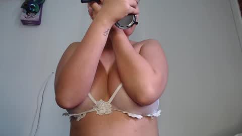 Snapshot of flamebond_room chatting on October 2025 12:04:02 PM tteo Sienna online show from October 2025 12:04:02 PM