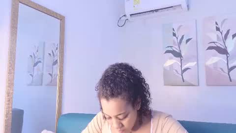 Snapshot of flavia_cruz chatting on June 2026 11:57:02 AM Flavia online show from June 2026 11:57:02 AM
