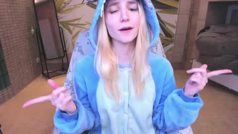 FlexiMona online show from March 2026 09:12:01 PM