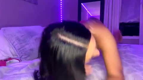 Snapshot of flexyroxxxy chatting on February 2025 07:01:02 AM Roxy online show from February 2025 07:01:02 AM