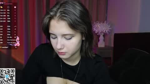 Doloras online show from October 2025 08:07:01 PM