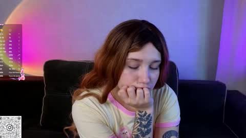 Doloras online show from October 2025 08:29:02 PM