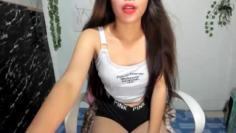 flirty_rhia online show from April 2026 02:00:01 PM
