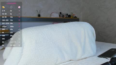 Emely  online show from February 2026 03:07:02 AM