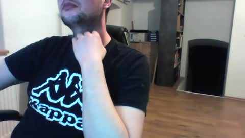 flocki1994 online show from February 2025 04:57:02 AM